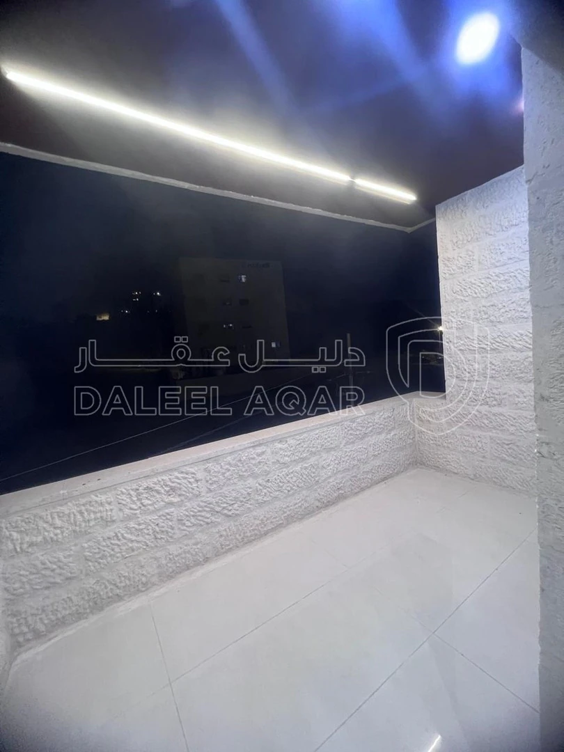 شقة في ابو نصير قرب مسجد الانصار - 71,000 دأ - صورة 1